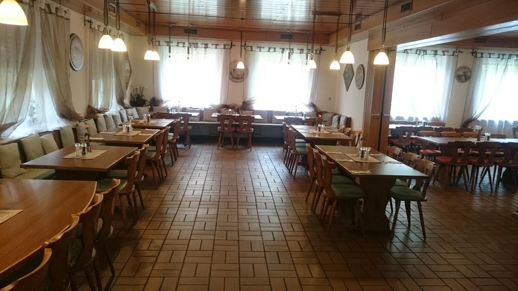 Gasthof Wilhelm Tell Fremdenzimmer Zirndorf Exterior photo